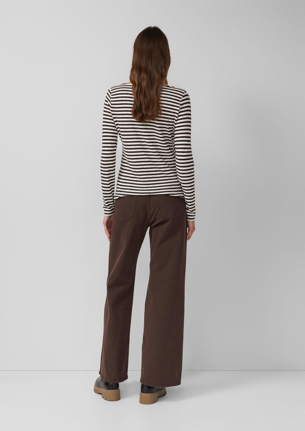 Longsleeve in Streifen-Optik mit U-Bootausschnitt