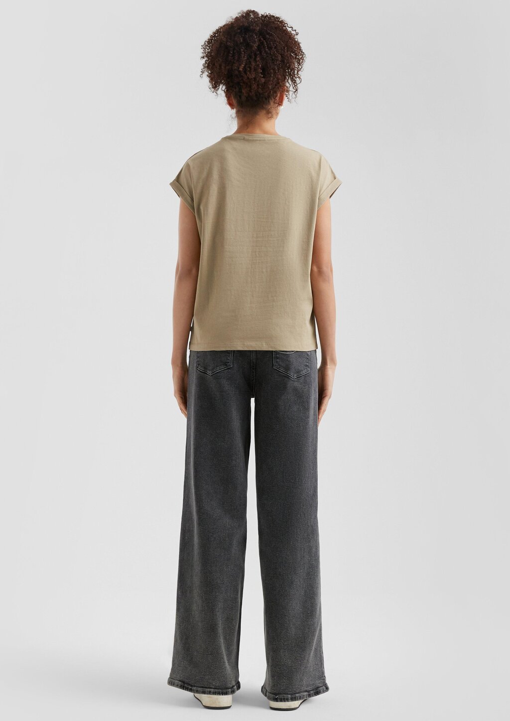 Baumwollshirt mit überschnittener Schulter Frontprint