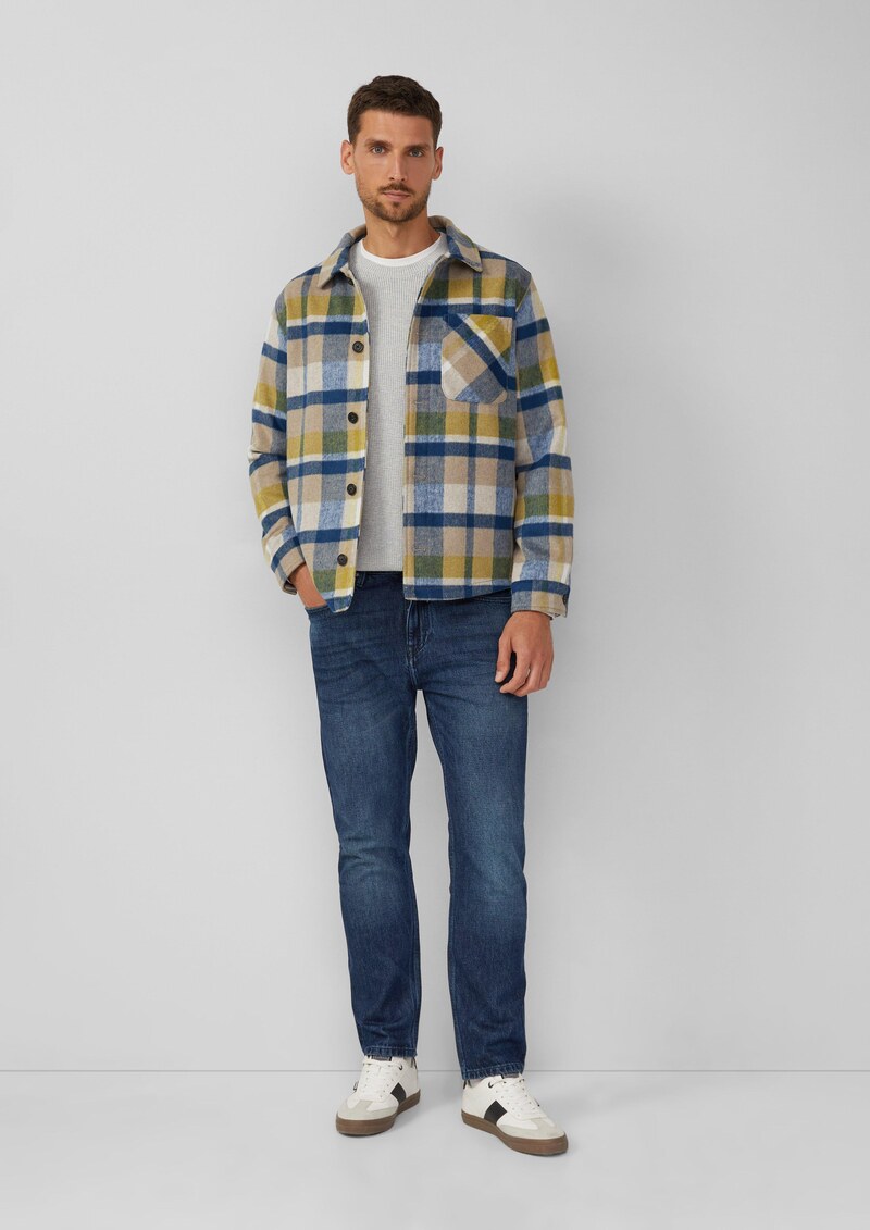 Strickpullover mit Brusttasche und Druckknopf