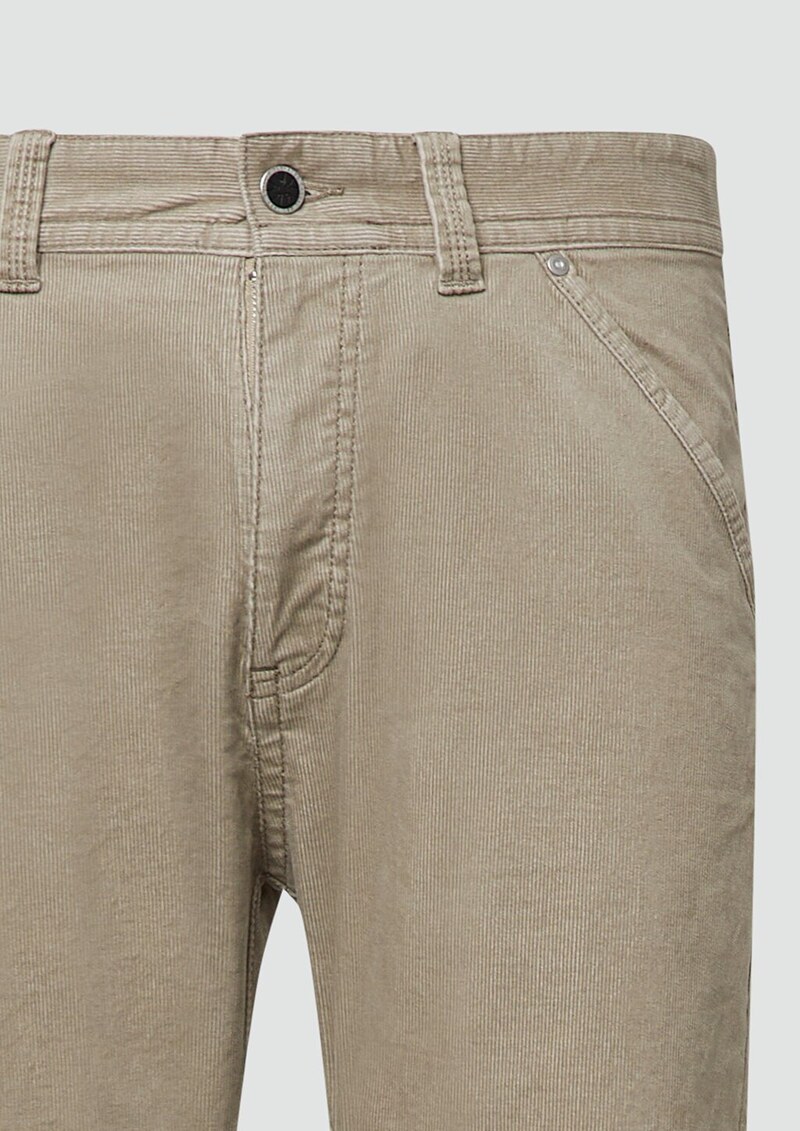 Cordhose im Regular Fit aus Baumwollstretch