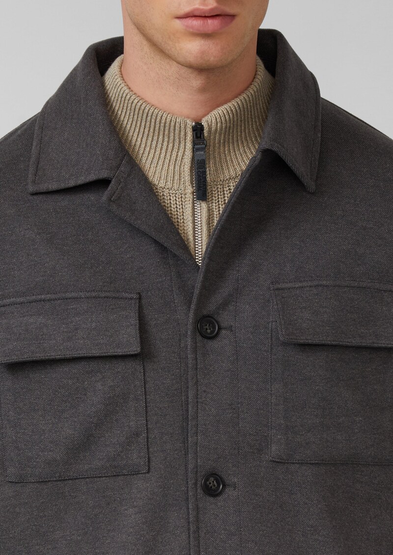 Softes Overshirt mit Kentkragen und aufgesetzten Brusttaschen