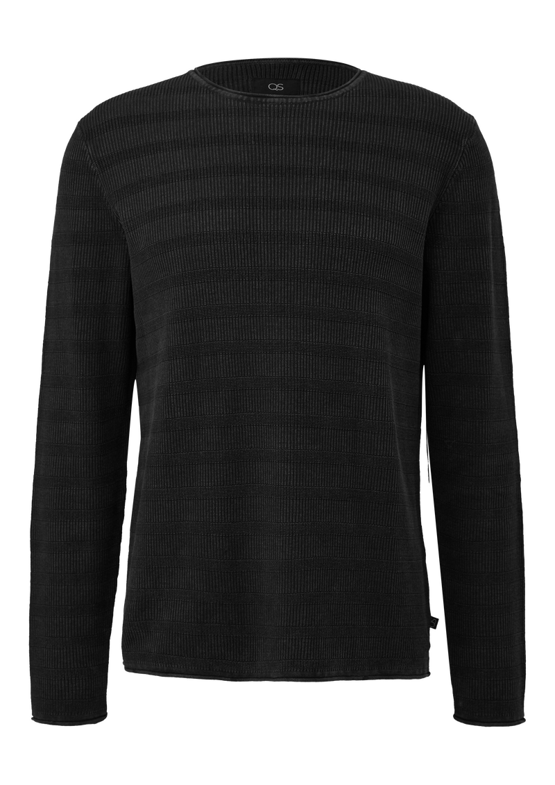 Gewaschener Strickpullover mit Rippstruktur