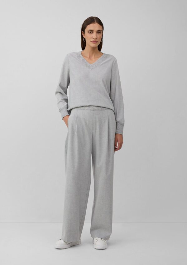 Hose mit Eingrifftaschen und Elastikbund