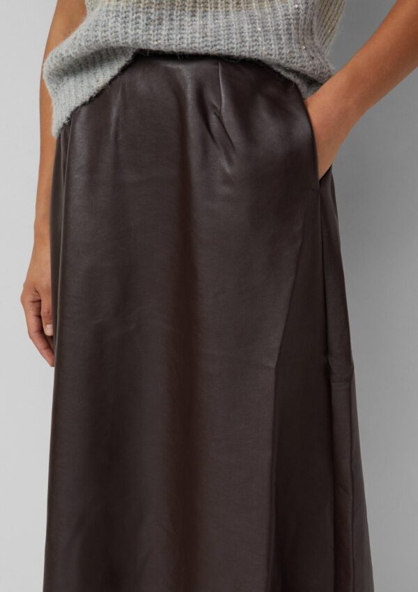 Midirock in Leder-Optik mit ausgestelltem Saum