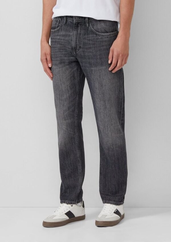 Jeans Mauro / Regular Fit / Mid Rise / Tapered Leg