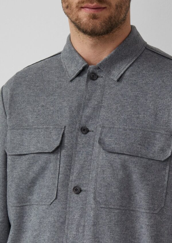 Edles Wollmix-Overshirt mit offenen Kanten