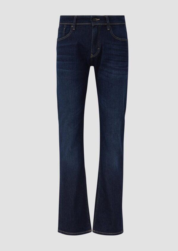 Jeans / Regular Fit / Mid Rise / Straight Leg