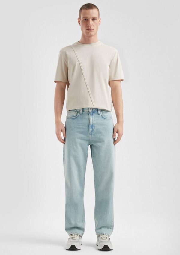 Jeans / Loose Fit / Mid Rise / Straight Leg