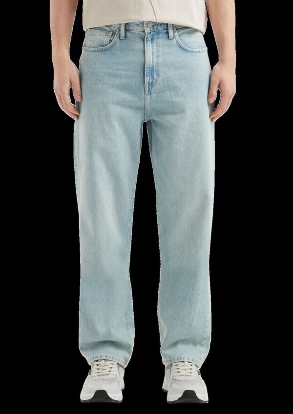 Jeans / Loose Fit / Mid Rise / Straight Leg