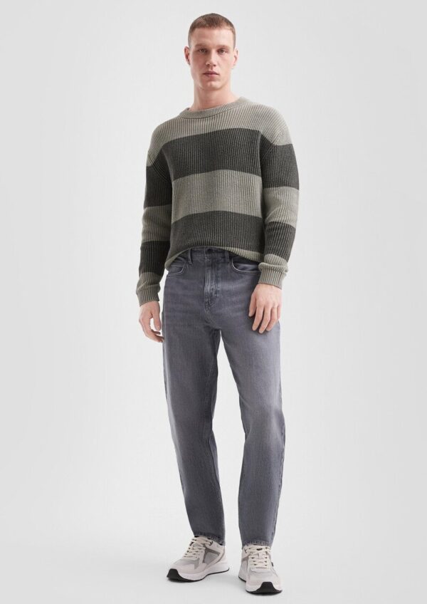 Denim Devon / Relaxed Fit / Mid Rise / Tapered Leg