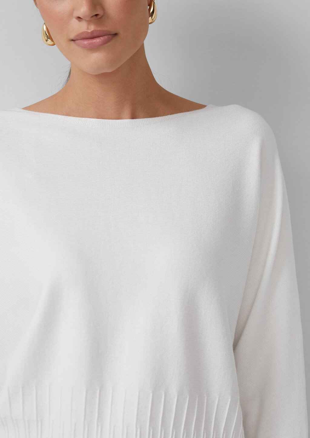 Strickpullover mit Strukturmuster am Saum