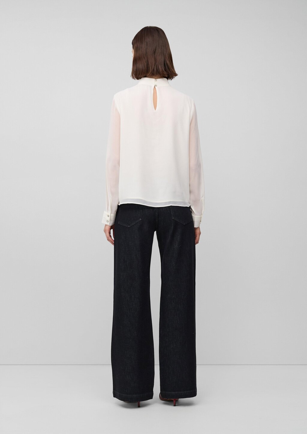 Chiffon-Bluse mit Futter und Falten-Detail am Kragen