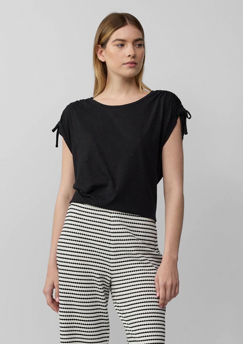 T-Shirt mit Flammgarnstruktur und Raffung