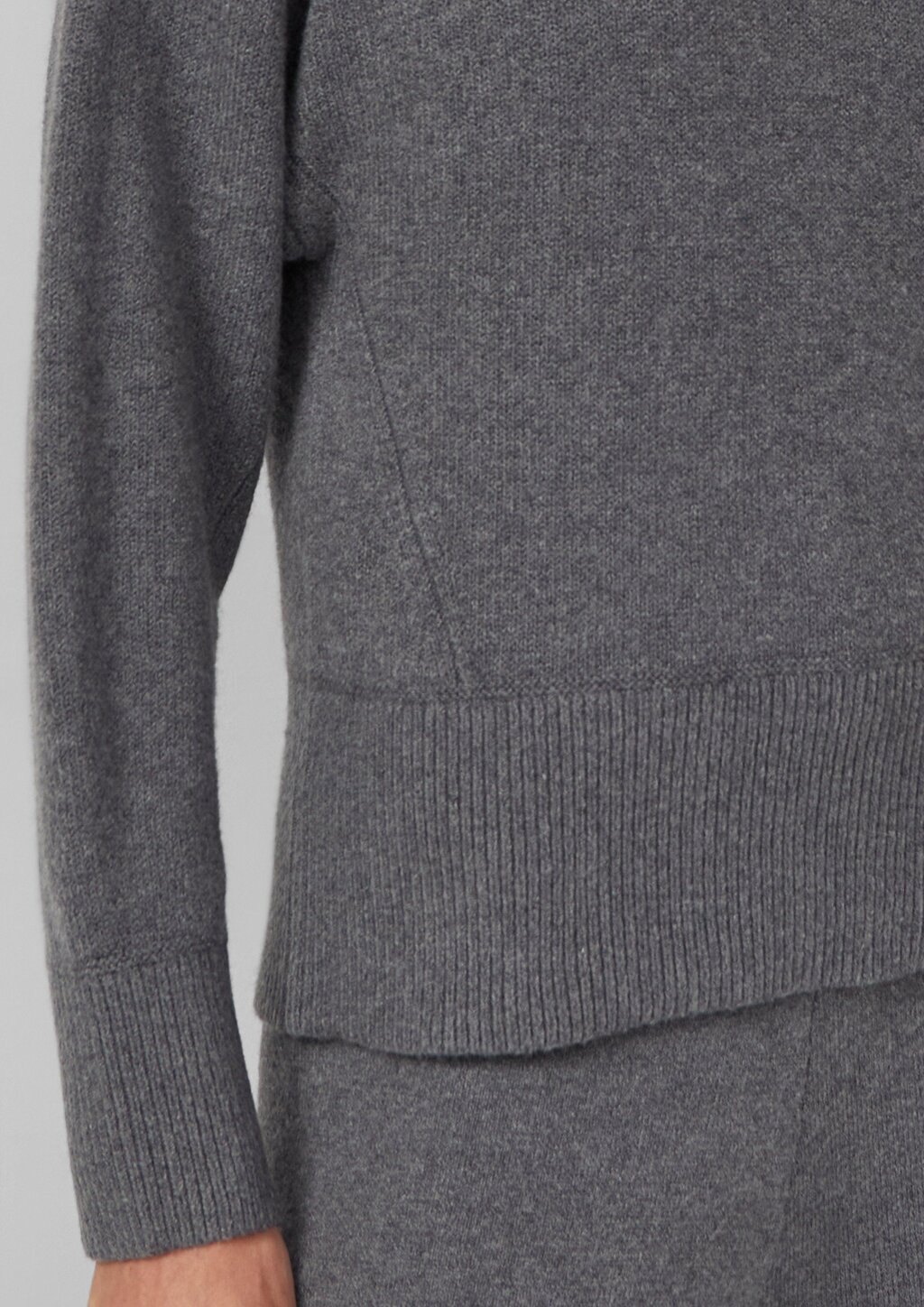 Weicher Pullover mit Stehkragen