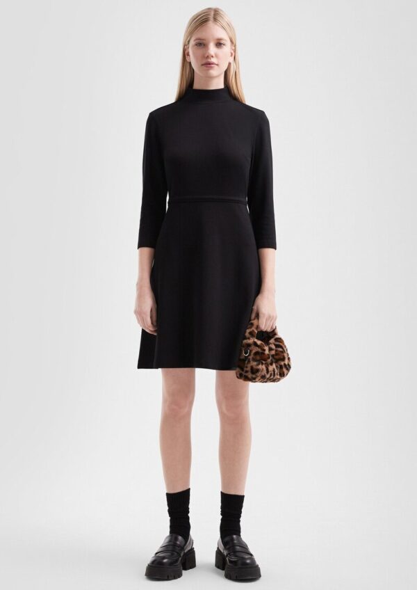 Tailliertes Kleid aus Interlockjersey