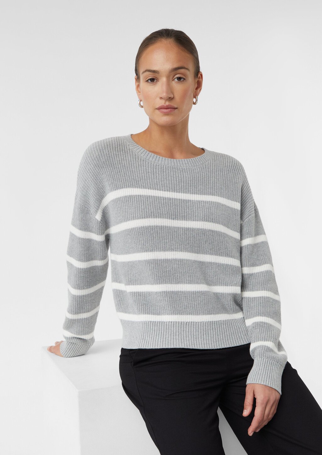 Gestreifter Strickpullover im Relaxed Fit