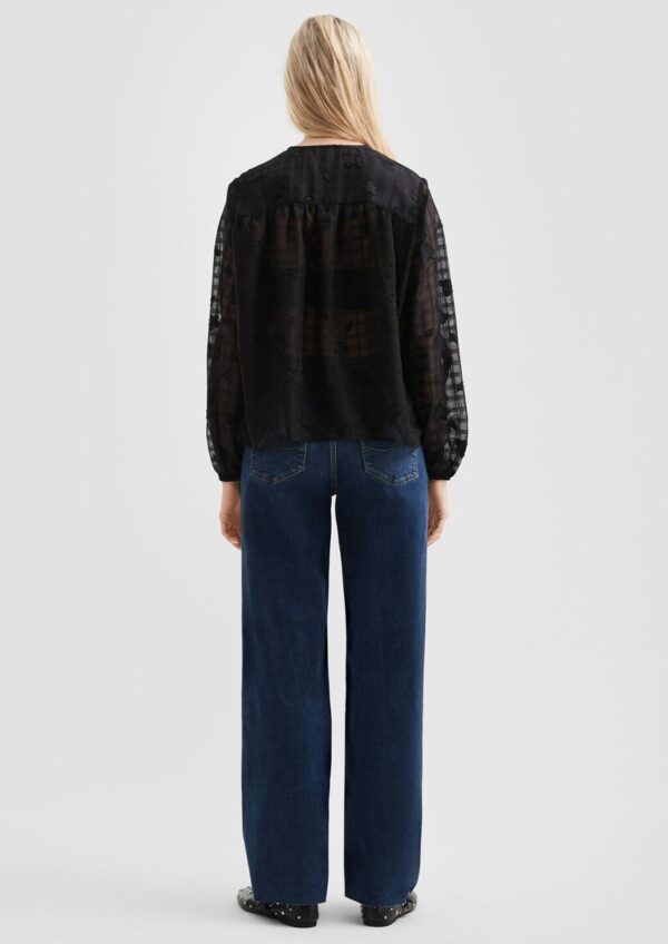 Leicht transparente Chiffonbluse