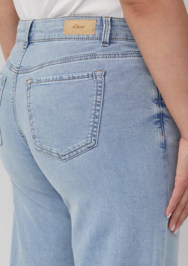 Cropped Jeans / Straight Fit / Mid Rise / Straight Leg