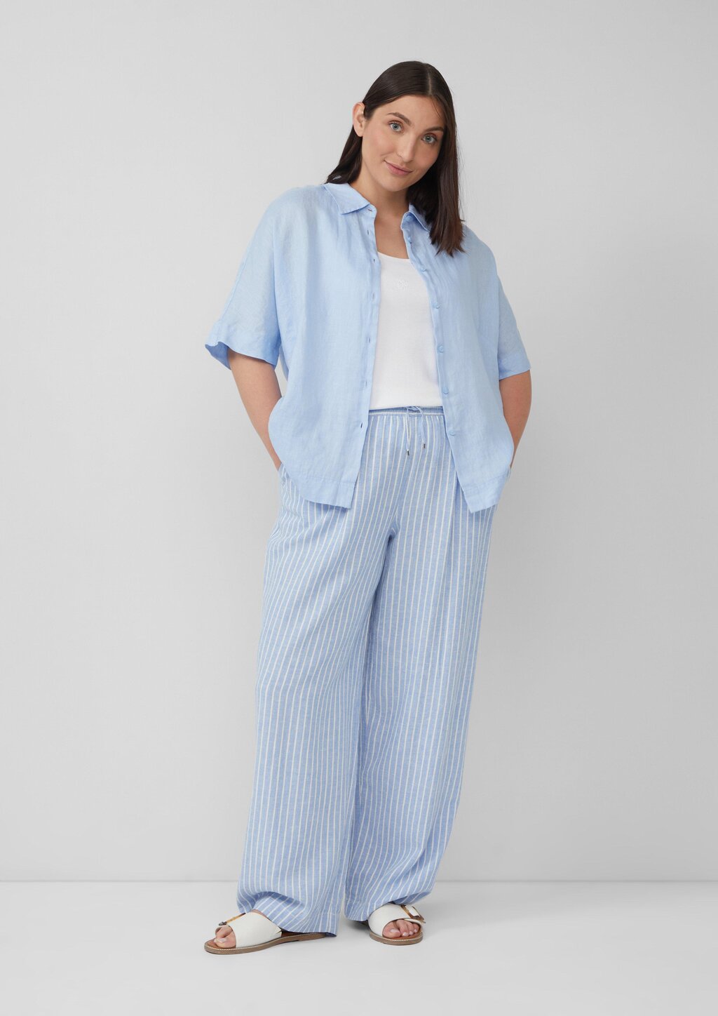 Verkürzte Bluse aus Leinen im Relaxed Fit