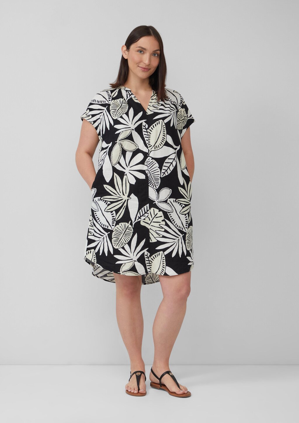 Blusenkleid aus Leinenmix mit Eingrifftaschen