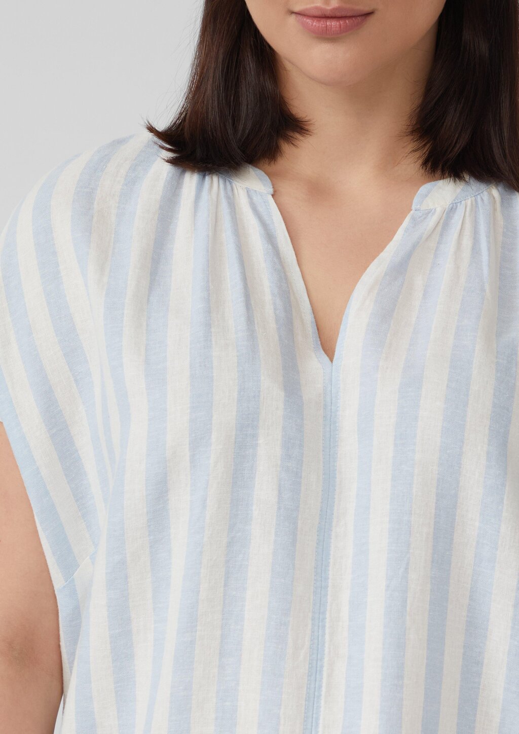 Ärmellose Bluse aus Leinenmix im Relaxed Fit