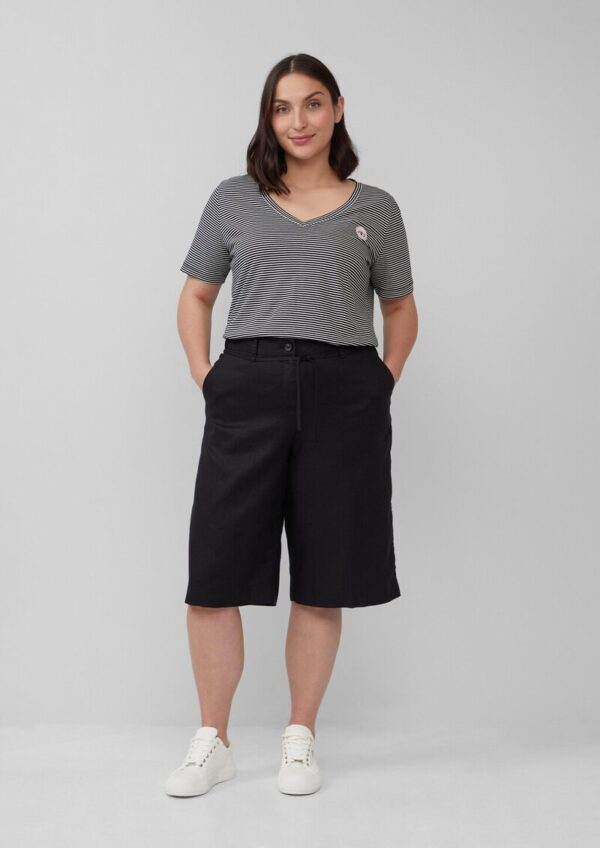 Leinen-Bermuda mit Formbund und Bindegürtel