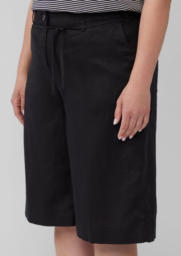 Leinen-Bermuda mit Formbund und Bindegürtel