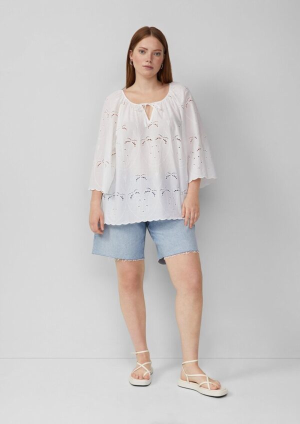 Bluse mit Lochspitzen-Details