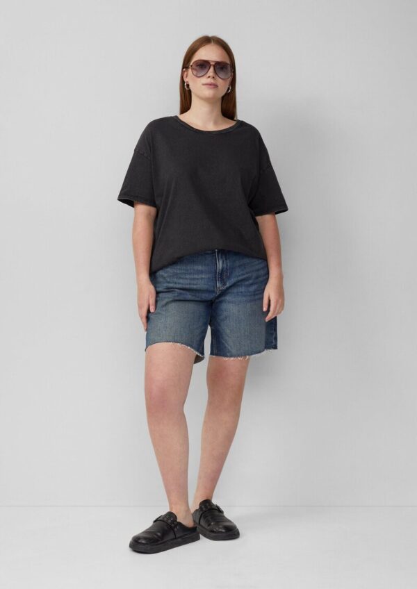 Gewaschenes T-Shirt mit Backprint