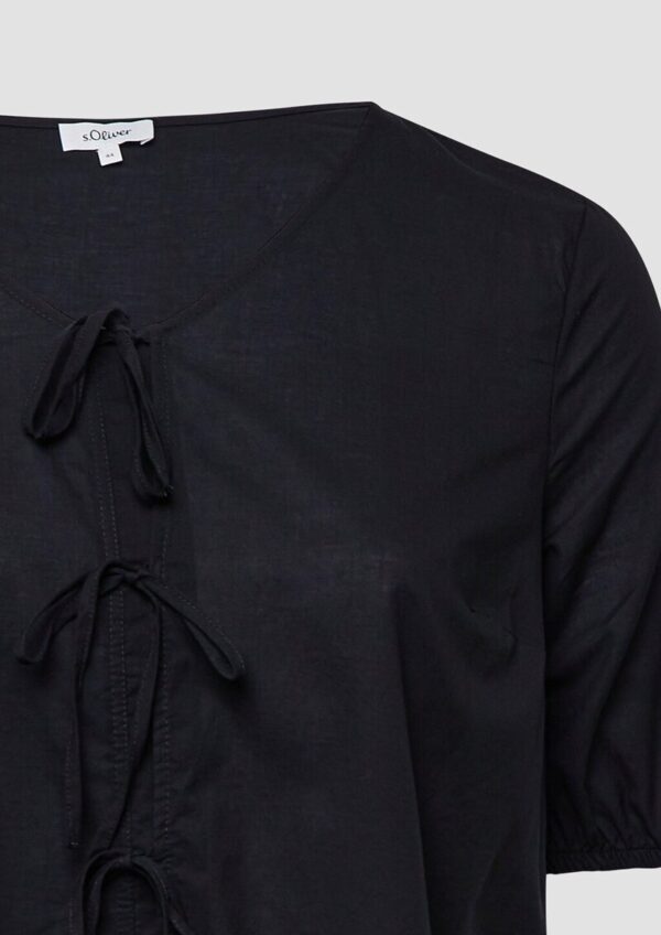 Baumwollbluse mit V-Ausschnitt und Puffärmeln