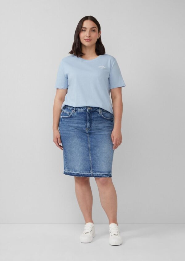 Jeansrock mit offenem Saum