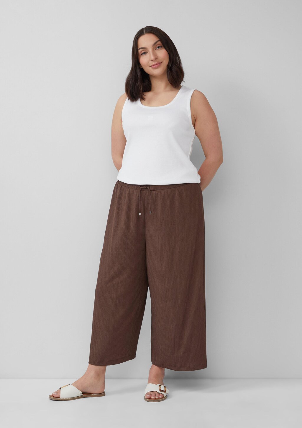 Ripp-Top im Slim Fit mit Stickerei