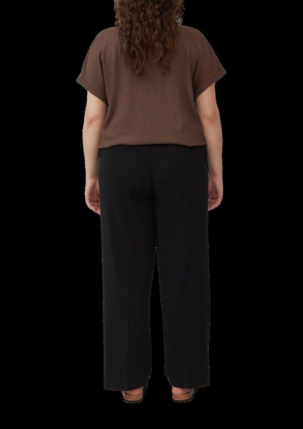 Strukturiertes T-Shirt im Relaxed Fit mit V-Ausschnitt