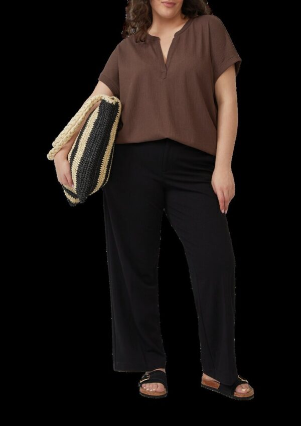 Strukturiertes T-Shirt im Relaxed Fit mit V-Ausschnitt