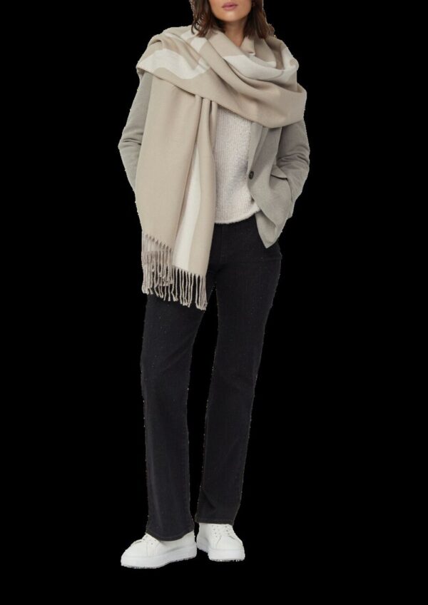 Eleganter Schal mit Fransen