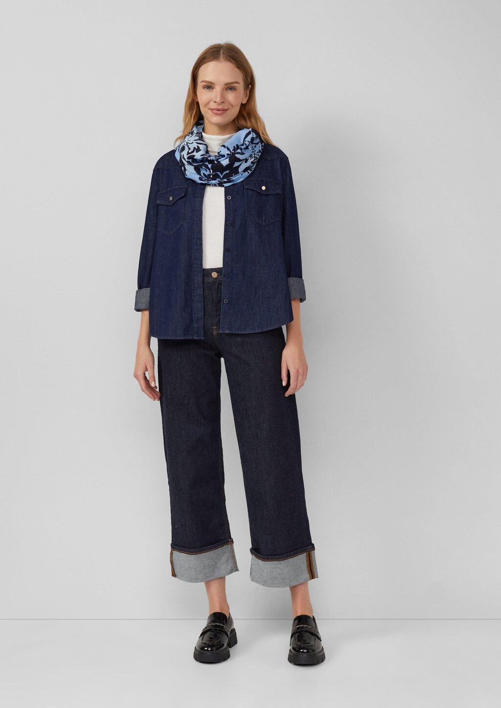 Snood mit floralem Artwork