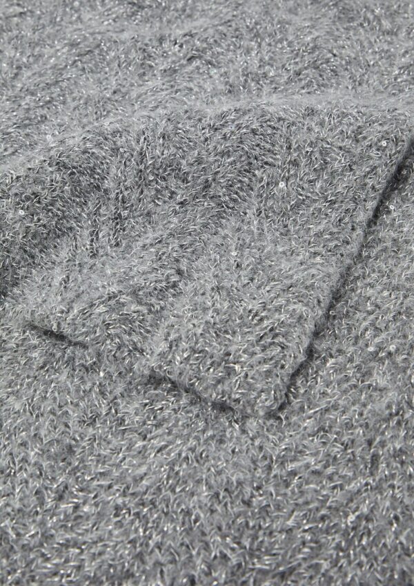 Strickschal mit Pailletten