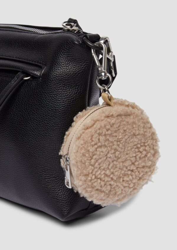 Hanging-Pocket aus Teddyplüsch