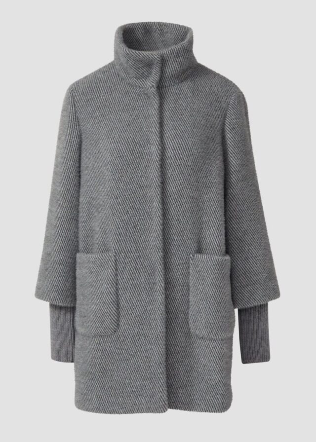Flauschiger Mantel mit Stehkragen und Rippbündchen