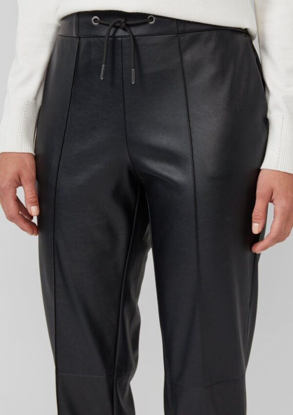 Jogpants aus Lederimitat mit Elastikbund und Tunnelzug