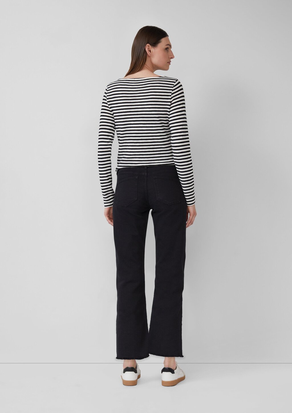 Gestreiftes Langarmshirt aus Flammgarn mit U-Boot-Ausschnitt