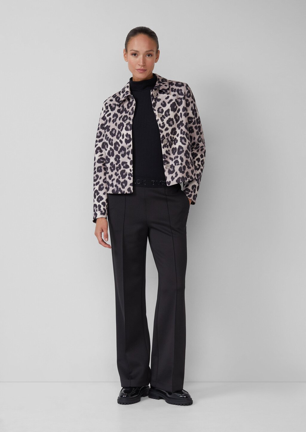 Scuba-Jacke mit Eingrifftaschen