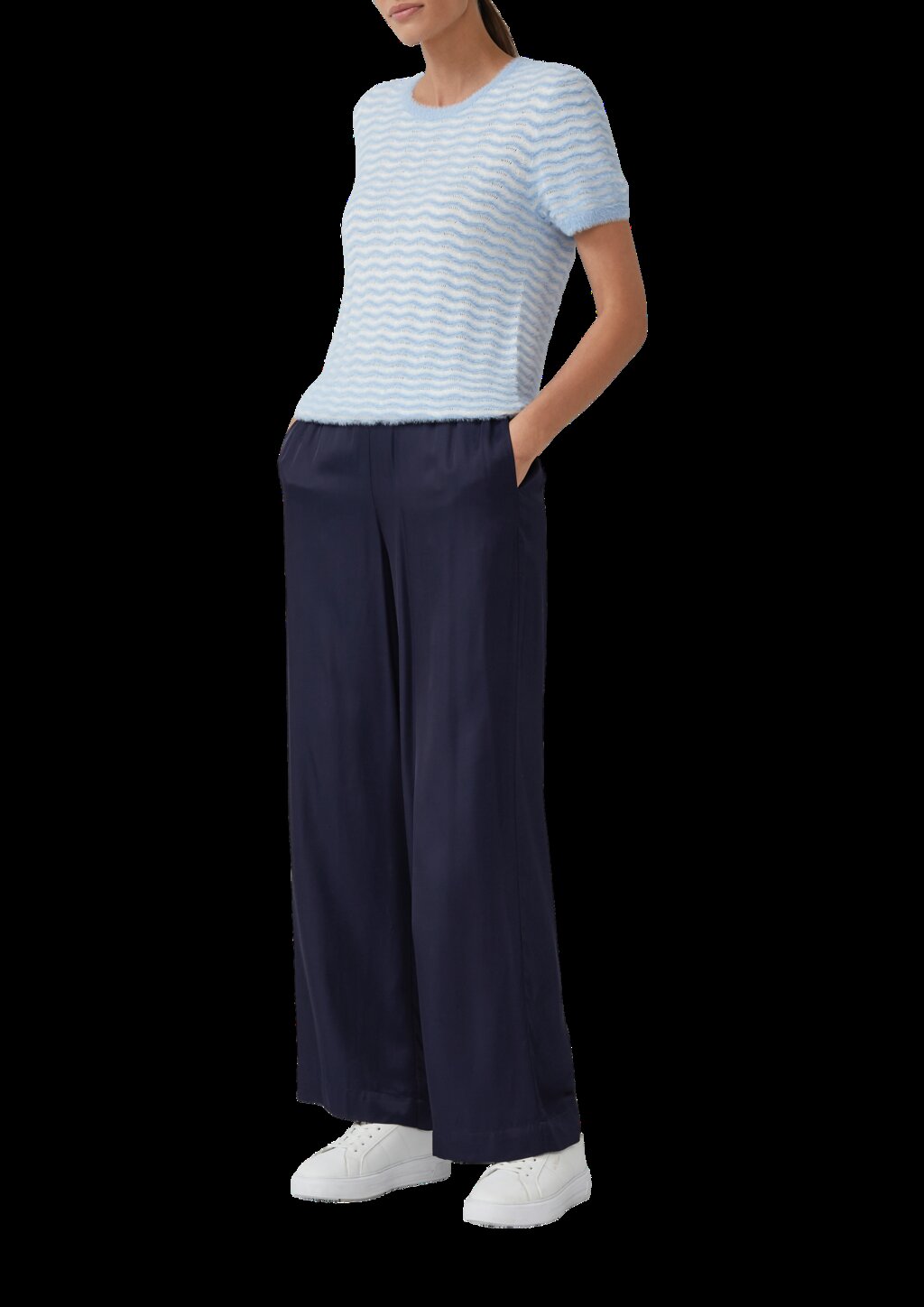 Kuscheliger Kurzarm-Pullover mit Wellenstrickmuster und Pailletten