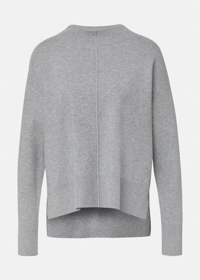 Feinstrickpullover aus Viskosemix mit Ziernaht