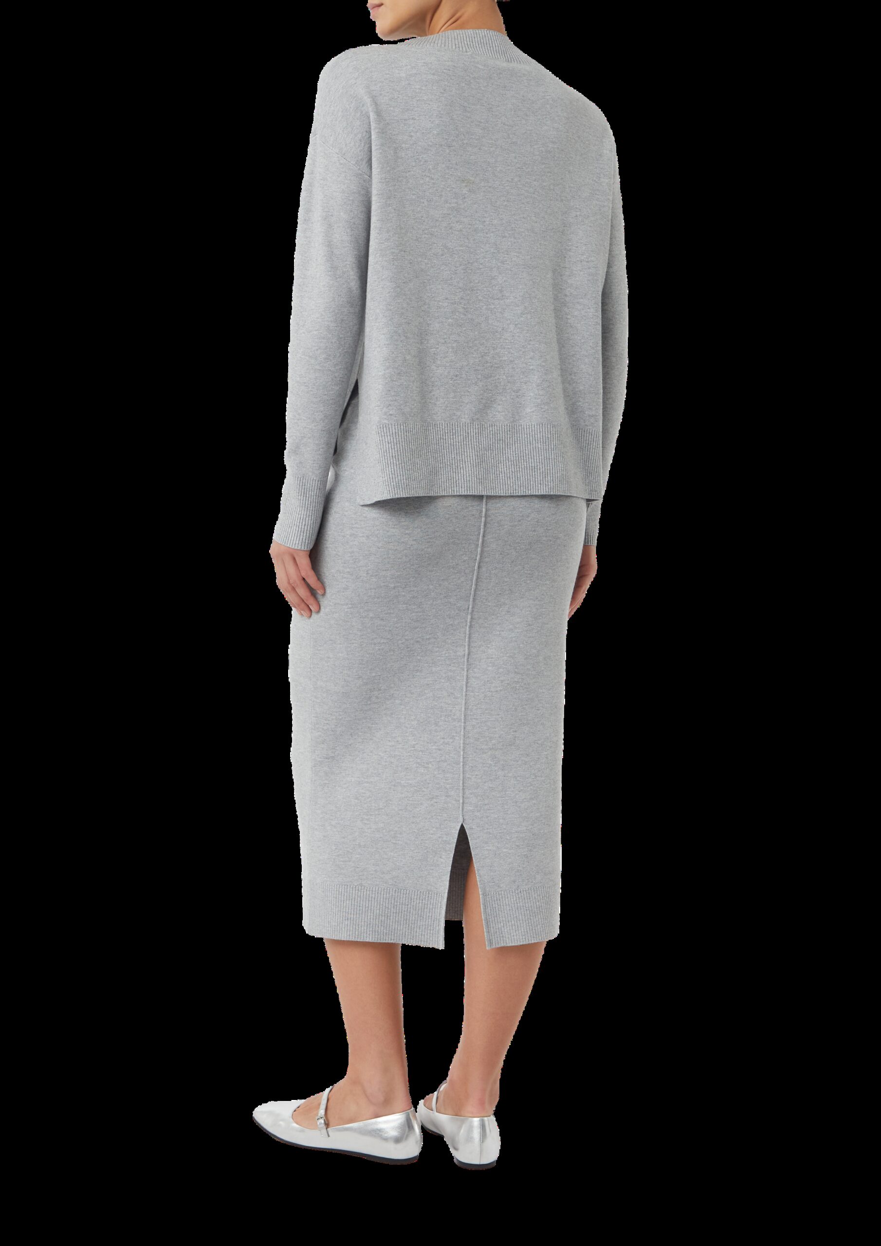 Feinstrickpullover aus Viskosemix mit Ziernaht