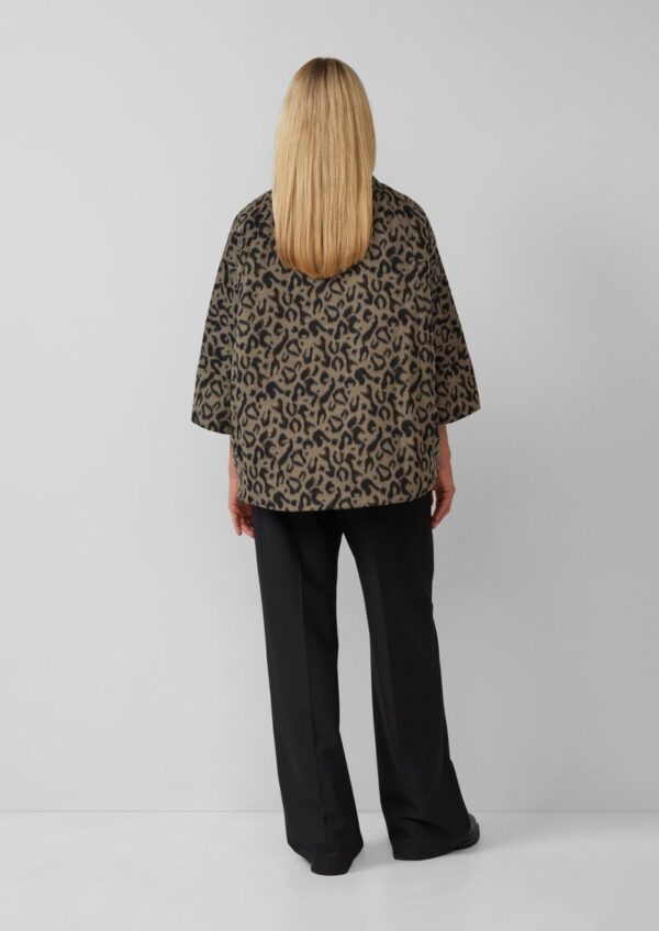 Wattierte Cape-Jacke mit Leo-Print