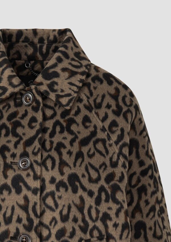 Wattierte Cape-Jacke mit Leo-Print