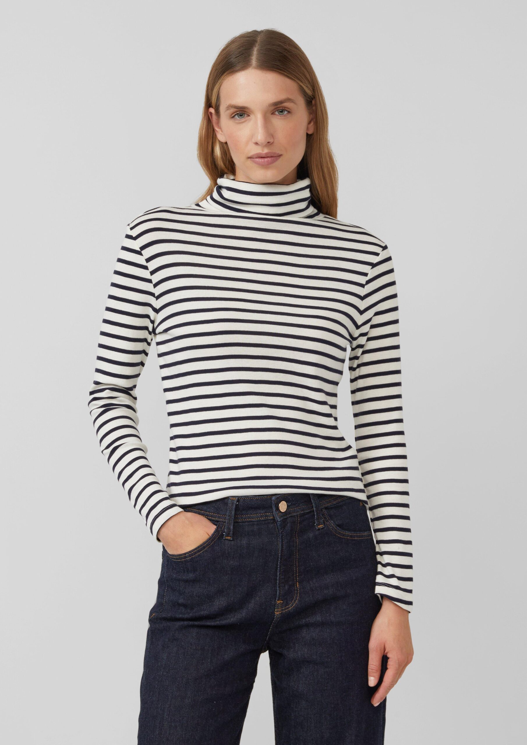 Gestreiftes Longsleeve im Slim Fit mit Rollkragen