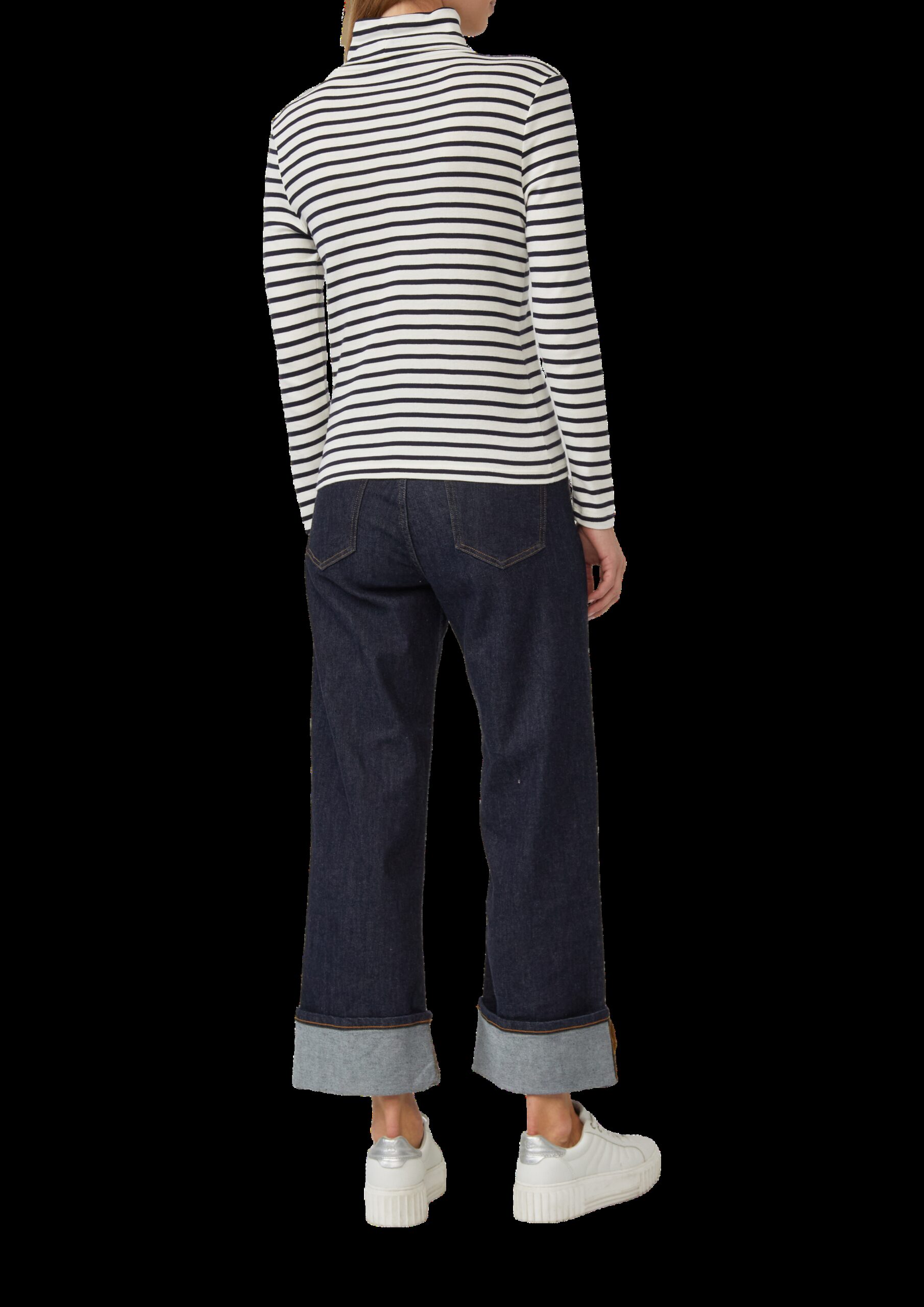 Gestreiftes Longsleeve im Slim Fit mit Rollkragen