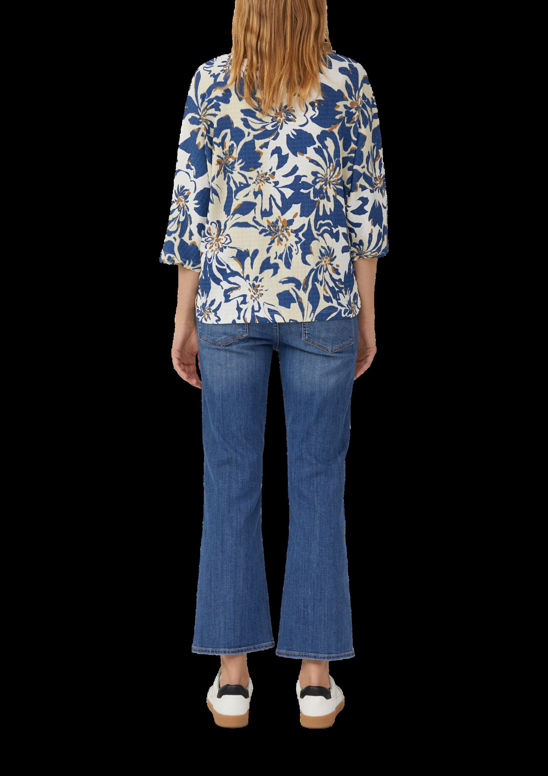 Strukturiertes Shirt mit 3/4-Fledermausärmeln und All-over-Print